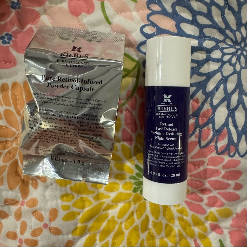 New kiehls retinol fast relief wrinkle reducing night serum - Picture 3 of 3